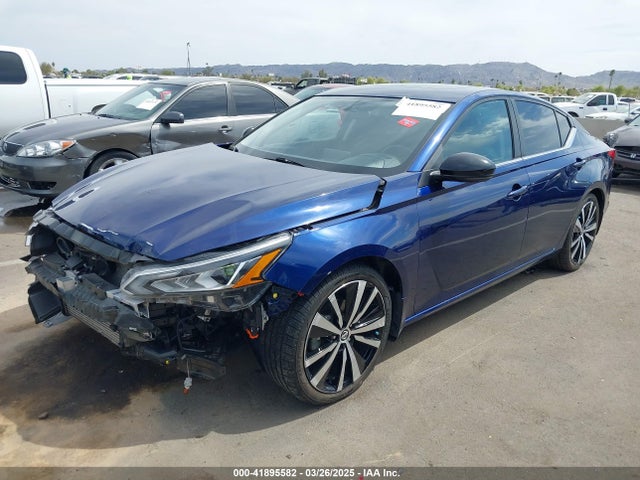 1N4AL4CVXKC226595 Nissan Altima 2.0 Sr