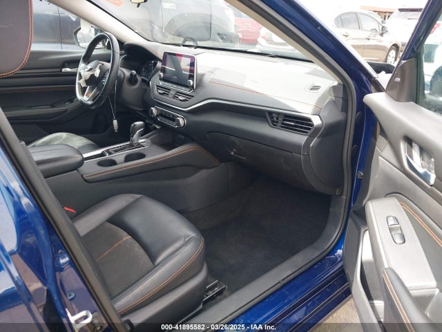 1N4AL4CVXKC226595 Nissan Altima 2.0 Sr
