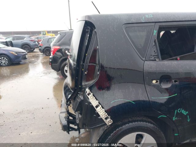 KNDJN2A2XF7136802 KIA Soul