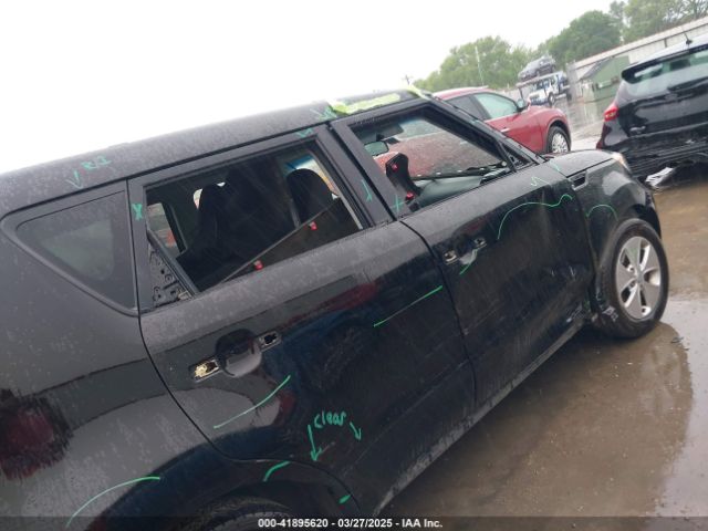 KNDJN2A2XF7136802 KIA Soul