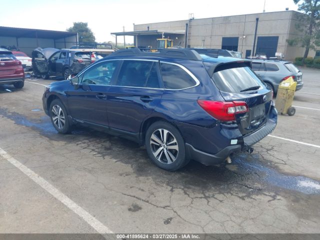 2018 SUBARU OUTBACK 4S4BSAKC7J3233529 Photo 2