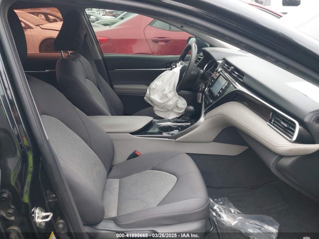 4T1B11HK4JU509323 Toyota CAMRY LE