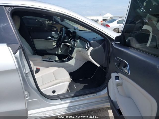 2014 MERCEDES-BENZ CLA 250 WDDSJ4EBXEN043087 Photo 4