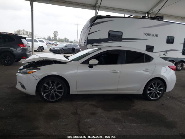 3MZBN1V38JM238516 Mazda Mazda3 Touring