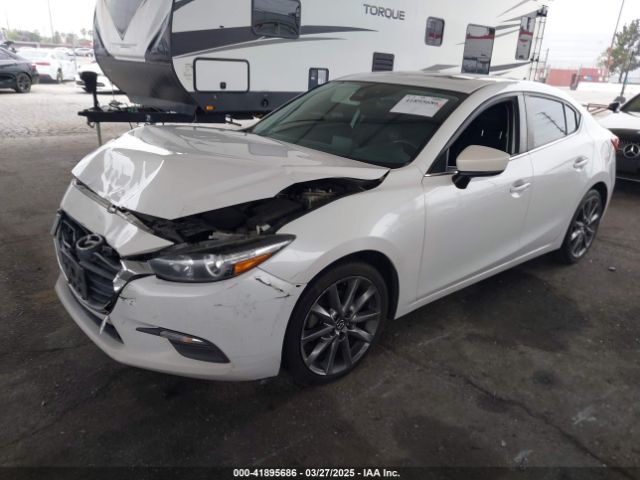 3MZBN1V38JM238516 Mazda Mazda3 Touring