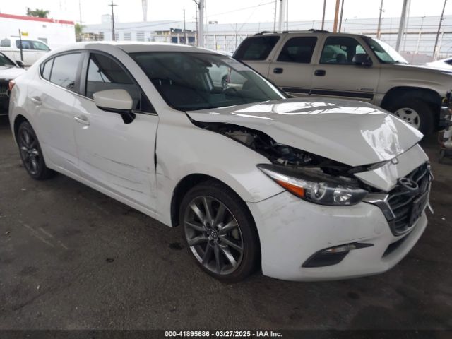 3MZBN1V38JM238516 Mazda Mazda3 Touring