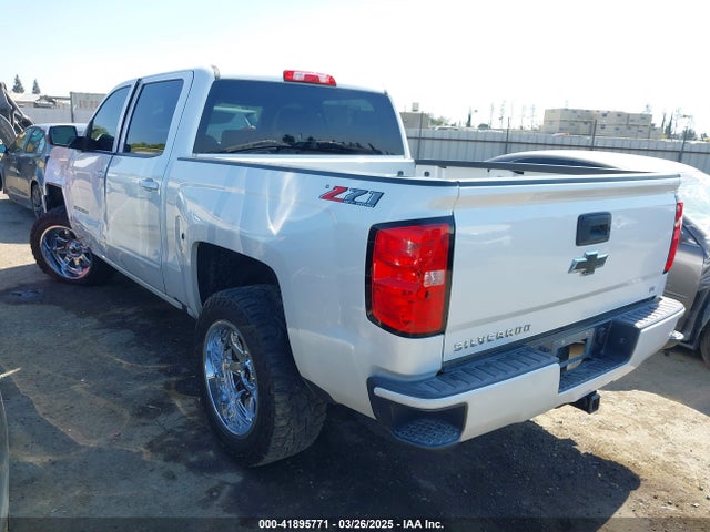 3GCUKREC4JG507631 Chevrolet Silverado 1500 2lt