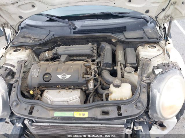 2011 MINI COOPER WMWSU3C50BT093428 Photo 9