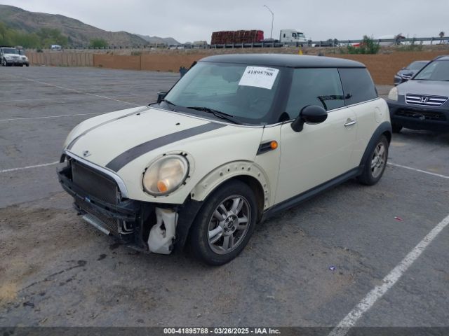 2011 MINI COOPER WMWSU3C50BT093428 Photo 1