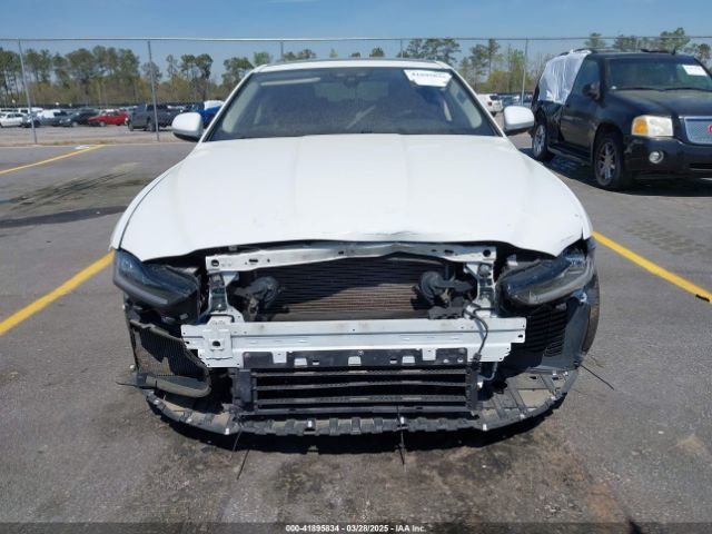 SAJAE4FX8LCP65141 Jaguar Xe S Rwd Automatic