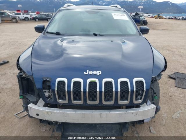 1C4PJMCXXJD532507 Jeep Cherokee Latitude 4x4