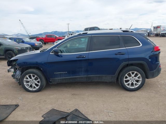 1C4PJMCXXJD532507 Jeep Cherokee Latitude 4x4