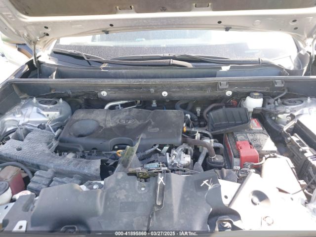 2T3F1RFV9NC276261 Toyota RAV4 LE