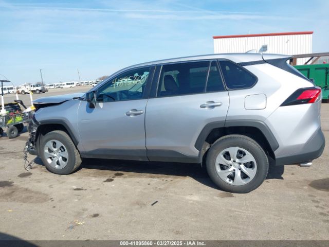 2T3F1RFV9NC276261 Toyota RAV4 LE