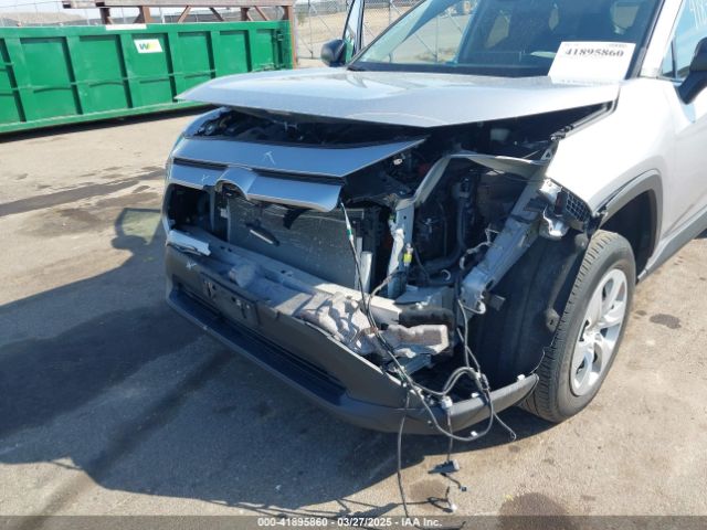 2T3F1RFV9NC276261 Toyota RAV4 LE