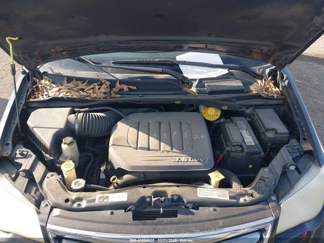2C4RC1BG5ER381551 Chrysler Town & Country Touring