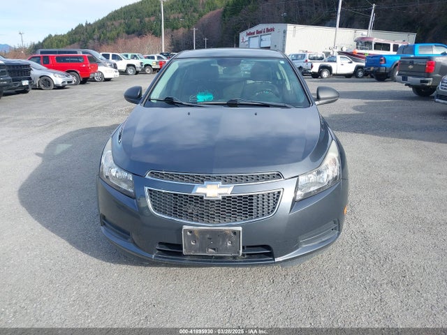 41895930 :رقم المزاد ، 1G1PB5SHXD7228747 vin ، 2013 Chevrolet Cruze Ls Manual مزاد بيع