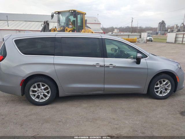 2C4RC1DGXJR177738 Chrysler Pacifica Touring