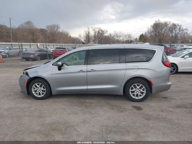 2C4RC1DGXJR177738 Chrysler Pacifica Touring