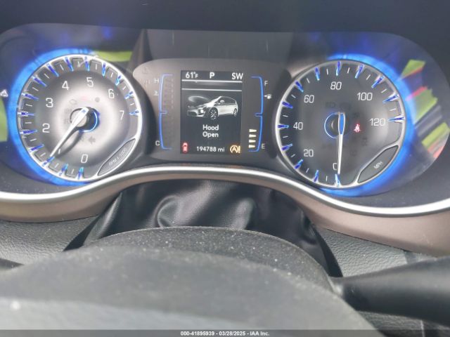 2C4RC1DGXJR177738 Chrysler Pacifica Touring