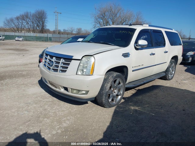2007 CADILLAC ESCALADE ESV 1GYFK668X7R327901 Photo 1