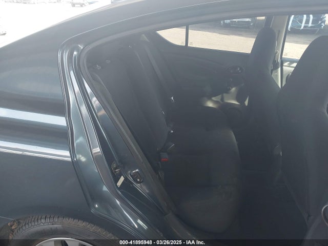 3N1CN7APXGL821206 Nissan Versa 1.6 S