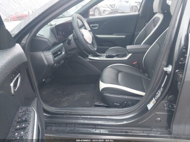 3KPFW4DE7SE043749 KIA K4 Gt-line