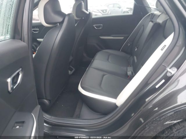 3KPFW4DE7SE043749 KIA K4 Gt-line