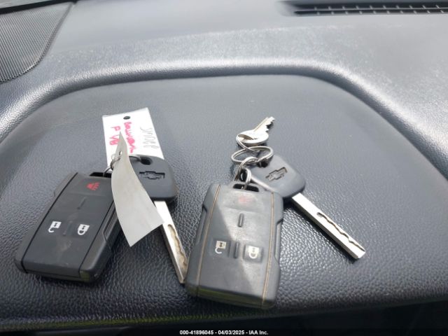 1GCNKNECXJZ220615 Chevrolet Silverado 1500 Wt