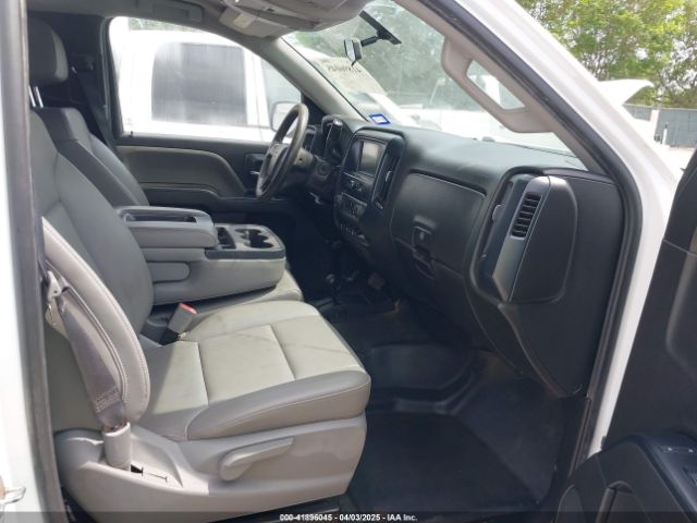 1GCNKNECXJZ220615 Chevrolet Silverado 1500 Wt