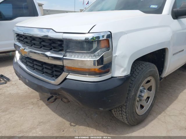 1GCNKNECXJZ220615 Chevrolet Silverado 1500 Wt