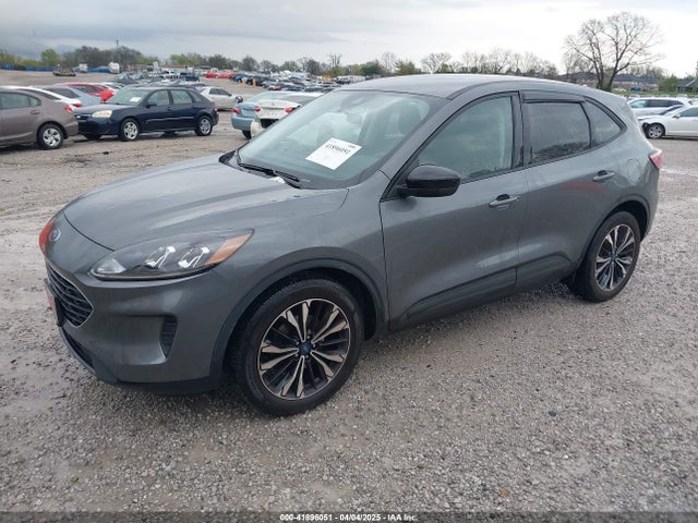 1FMCU0G65NUB52010 Ford ESCAPE SE