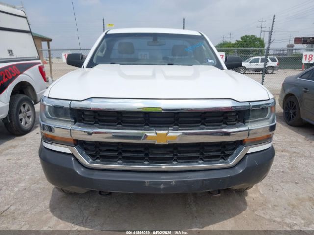 1GCNKNEC8JZ219883 Chevrolet Silverado 1500 Wt