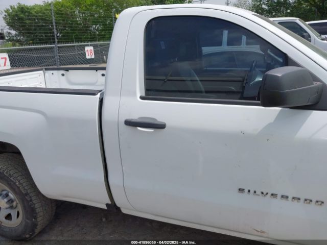 1GCNKNEC8JZ219883 Chevrolet Silverado 1500 Wt
