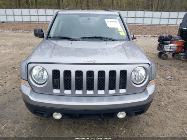 1C4NJPBA2HD146096 Jeep Patriot Sport Fwd