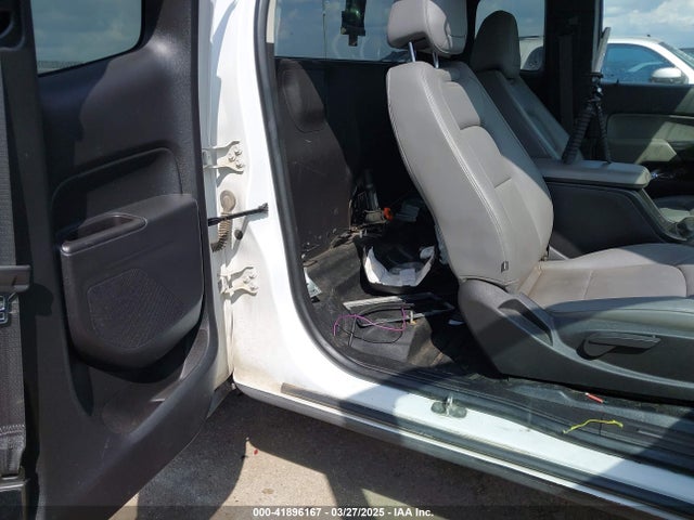 Chevrolet Colorado Wt 2019 1GCHTBEA2K1210829 Image 8