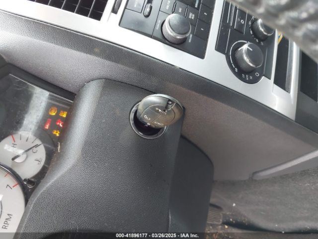 2009 CHRYSLER 300 2C3KA53V69H500462 Photo 10