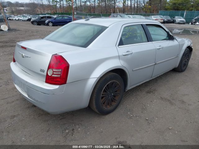 2009 CHRYSLER 300 2C3KA53V69H500462 Photo 3