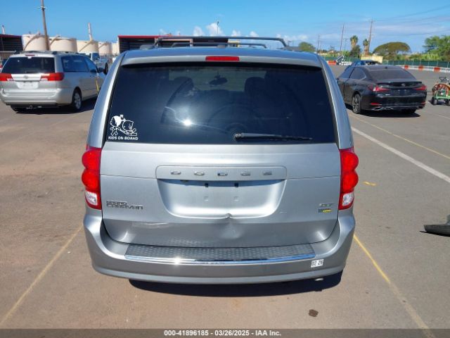 2C4RDGEG5KR660425 Dodge Grand Caravan Gt