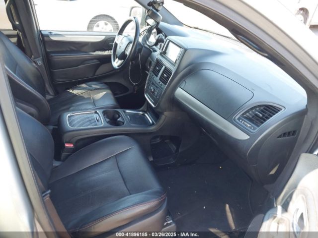 2C4RDGEG5KR660425 Dodge Grand Caravan Gt