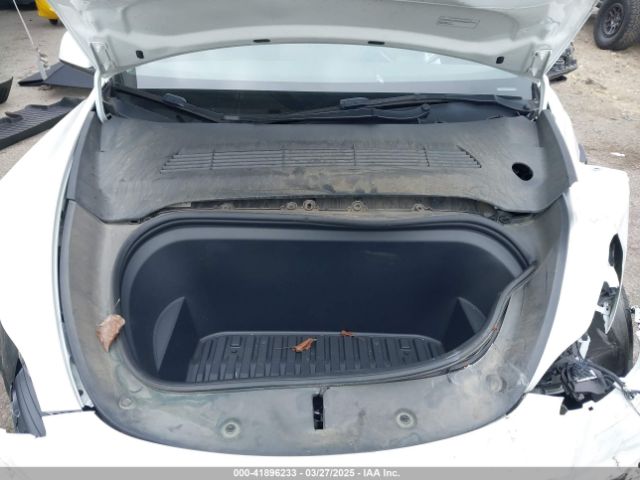 7SAYGDEE3NF518061 Tesla Model Y Long Range Dual Motor All-wheel Drive