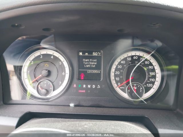 3C6RR7KT9HG544122 RAM 1500 Express  4x4 5'7 Box