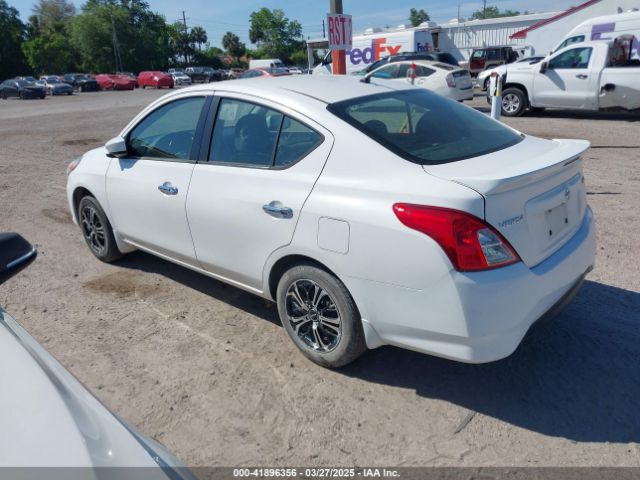 3N1CN7AP8HL812621 Nissan Versa