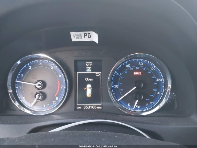 2T1BURHE5HC751016 Toyota COROLLA SE