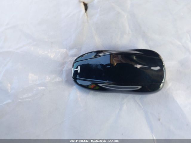 5YJSA1H17EFP43546 Tesla Model S P85