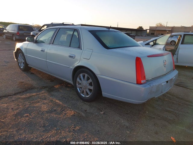 2007 CADILLAC DTS 1G6KD57Y47U151435 Photo 2