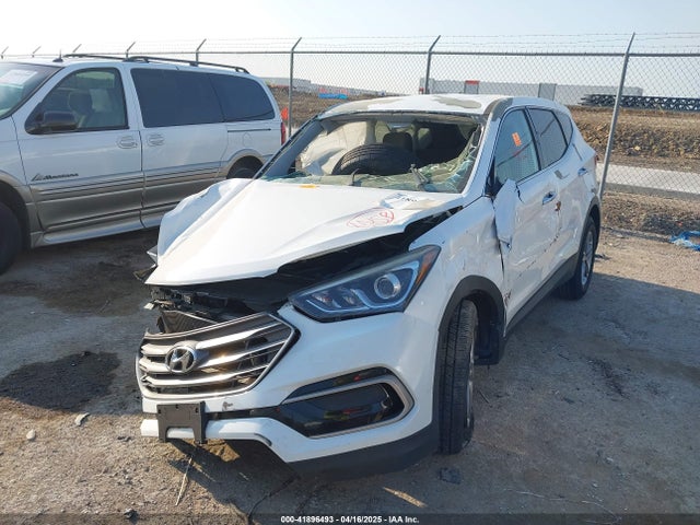 5NMZT3LB1HH037373 Hyundai Santa Fe Sport 2.4l