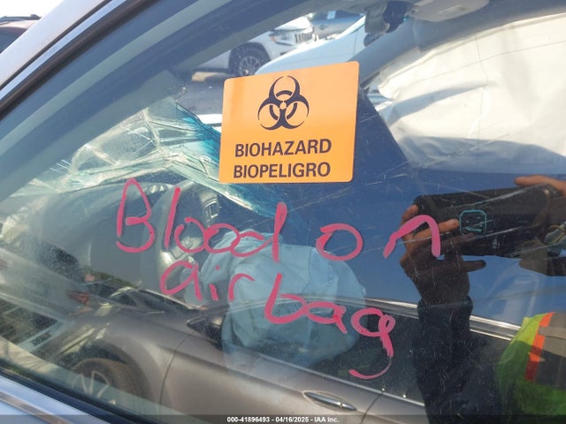 5NMZT3LB1HH037373 Hyundai Santa Fe Sport 2.4l