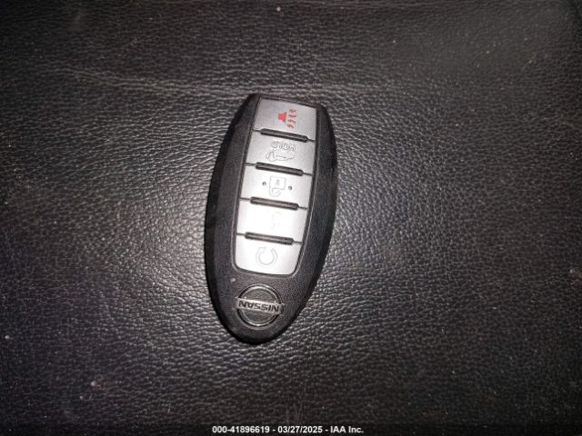 5N1DR2MM2KC583491 Nissan Pathfinder Sl