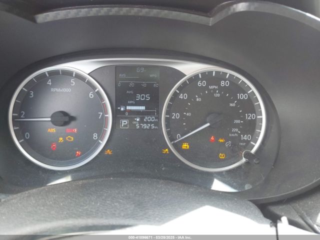 3N1CN8DVXLL882520 Nissan Versa S Xtronic Cvt
